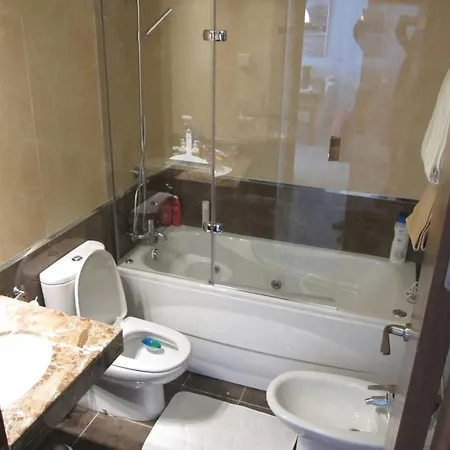 Apartment Luxe Met 3 Ensuite Badkamers, Terras Met Zicht, Prive Parkeren En Diverse Zwembaden
